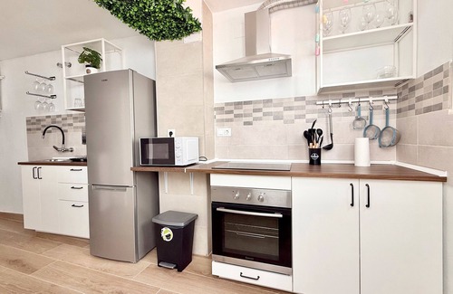 Antequera Apartamento | Apartment 'Tortola I' with Private Garden, Wi-Fi and Air Conditioning