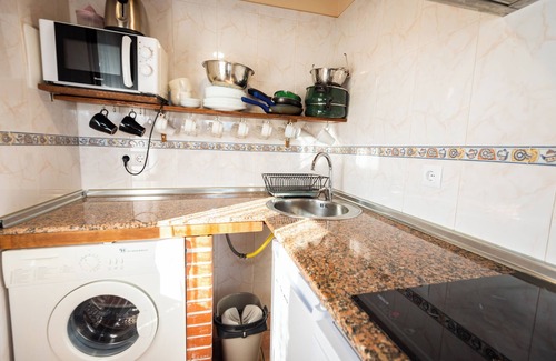 Cangas de Onís Casa | Apartamento 'Trasgu' con vistas a la montaña, terraza privada y Wi-Fi
