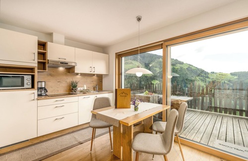 Vallarga Apartamento | Apartamento 'Tratterhof Apt Eidechsspitze' con vistas a la montaña, terraza privada y Wi-Fi