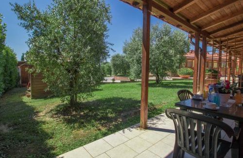 Orentano Apartamento | Apartment Trilocale by Interhome
