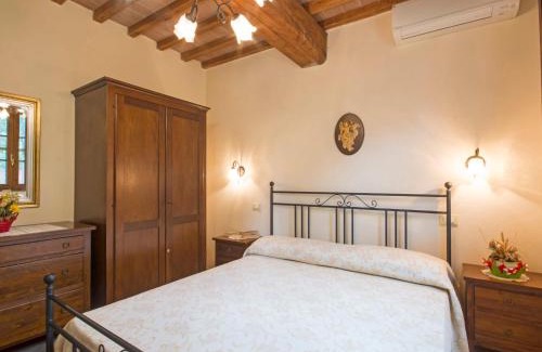 Orentano Apartamento | Apartment Trilocale by Interhome
