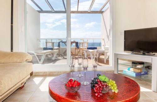 Calafat Apartamento | Apartment Triplex Mare Nostrum by Interhome