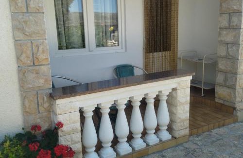 Jadrtovac Apartamento | Apartment Tuja