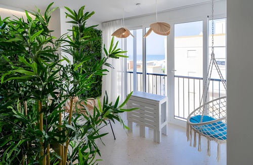 Sector B - Boliche Apartamento | Apartamento 'Turquesa Y Sal' con vistas al mar, balcón y Wi-Fi