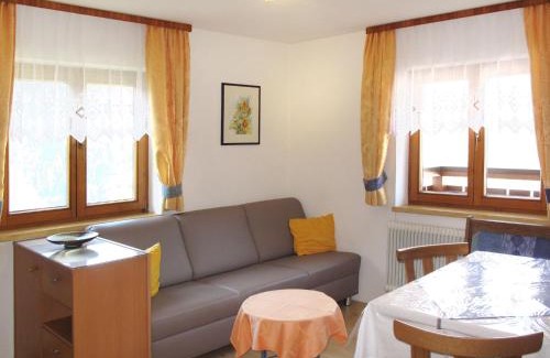 Tobadill Apartamento | Apartment Tyrol by Interhome