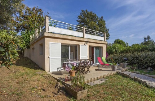 Afa Apartamento | Apartamento 'U Trefulu Neru' con terraza privada, Wi-Fi y aire acondicionado