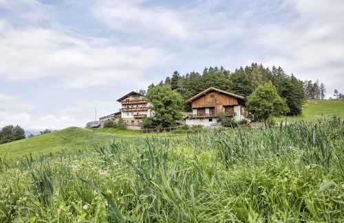 Verano Apartamento | Apartment 'Untermathonhof Morgensonne' with mountain view, balcony, garden & Wi-Fi