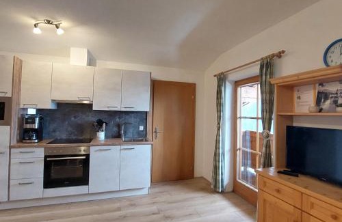 Thumersbach Apartamento | Apartment Unterpirchhof by Interhome