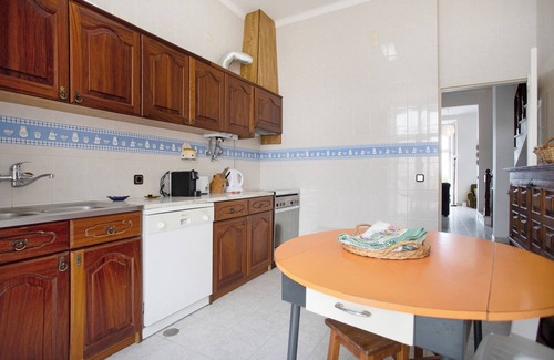Sao Martinho do Porto Apartamento | Apartment 'Vista Baia' with Sea View, Shared Pool and Wi-Fi