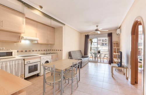Puerto de Mazarrón Apartamento | Apartamento 'Vacaciones Sol Y Playa' con balcón y Wi-Fi