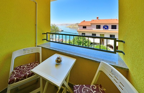 Sveti Juraj Apartamento | Apartamento Val by Interhome