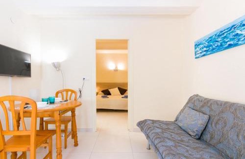 Almadraba-Canyelles Apartamento | Apartment Velazquez-3 by Interhome