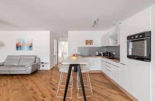 Loerrach Apartamento | Apartment Verso - Stylish 3BR Suite Near Basel