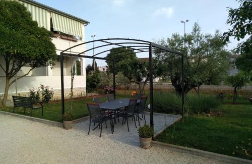 Veleniki Apartamento | Apartment Vesna