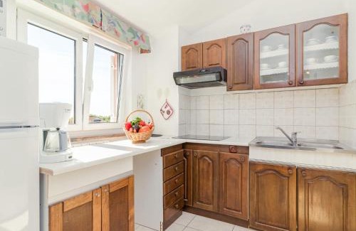 Nova Vas Apartamento | Apartment Viktorija-2 by Interhome