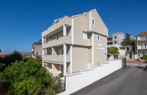 Podstrana Apartamento | Apartment Villa Franko Maris