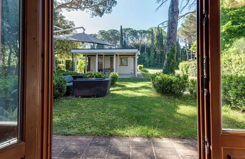 Vinci Apartamento | Apartamento 'Villa Leonardo - Belle Ferronière' con jardín compartido, Wi-Fi y aire acondicionado.