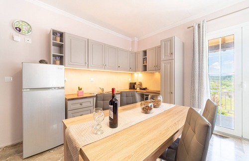 Peroulades Apartamento | Apartamento "Villa Logas" cerca de la playa con jardín y Wi-Fi
