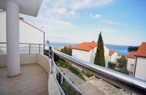 Preko Apartamento | Apartment Villa Palma