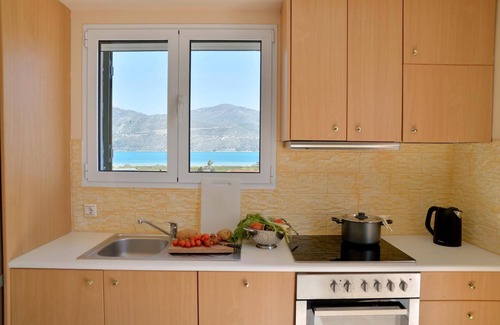 Agios Dimitrios Apartamento | Apartamento 'Villa Reverenza' con vistas al mar, Wi-Fi y aire acondicionado