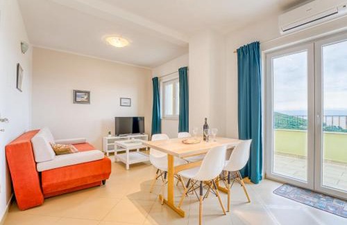 Brsec Apartamento | Apartment Villa Tara-1 by Interhome