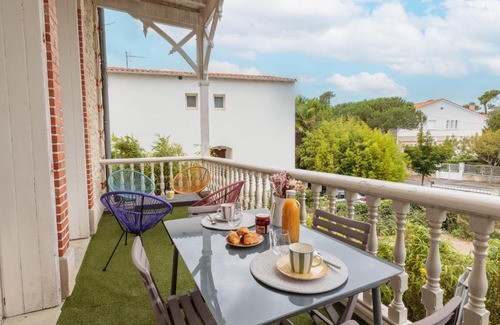 Pontaillac Apartamento | Apartment Villa Thaïs by Interhome