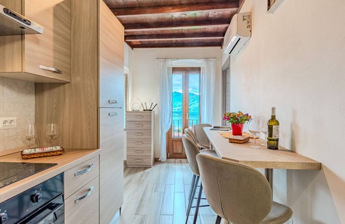 Azzano Apartamento | Apartment Vista Paradiso by Interhome