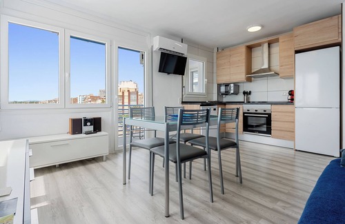 L'Ampolla Apartamento | Apartamento 'Vora Port' con vistas al mar, Wi-Fi y aire acondicionado