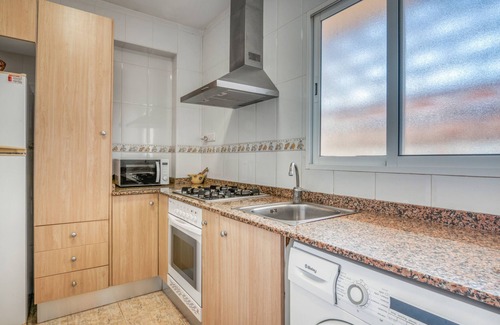 Plaza De La Costera Apartamento | Apartamento 'Voramar' con vistas al mar, terraza privada y Wi-Fi