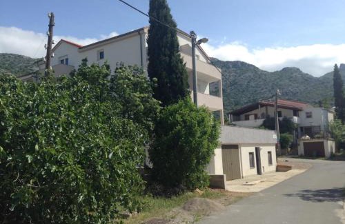 Karlobag Apartamento | Apartment Vrata Velebita Karlobag