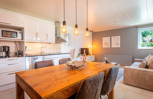 Unteruhldingen Apartamento | Apartment with 75 square meters, 1 bedroom, 1 living room/bedroom, max. 4 people