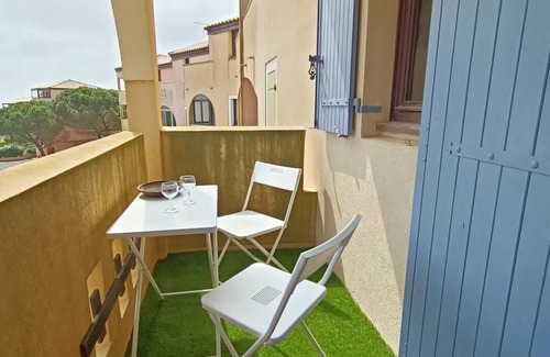 Saint-Pierre-la-Mer Apartamento | Apartamento con Piscina y Tenis Saint Pierre La Mer 4TMED207I