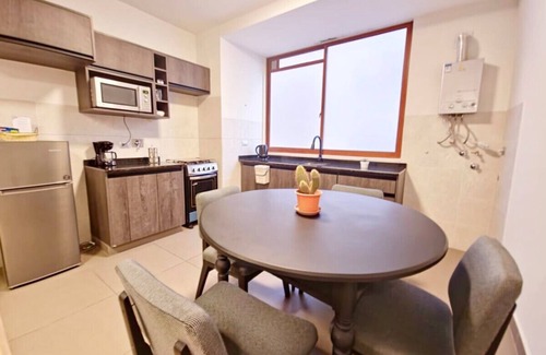 Cochabamba Apartamento | Apartment w/pool, sauna. Near Av. America