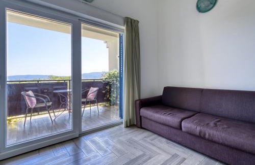 Brzac Apartamento | Apartment Wabi Sabi Resort 1-4 by Interhome