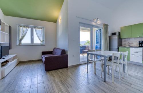 Brzac Apartamento | Apartment Wabi Sabi Resort 1-3 by Interhome