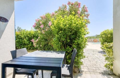 Brzac Apartamento | Apartment Wabi Sabi Resort 2-2 by Interhome