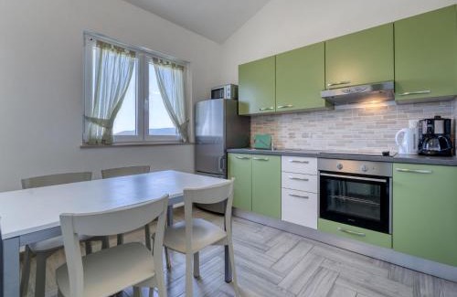 Brzac Apartamento | Apartment Wabi Sabi Resort 2-3 by Interhome