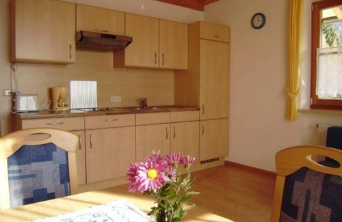 Meltina Apartamento | Apartamento 'Wald' con vistas a la montaña, jardín compartido y Wi-Fi