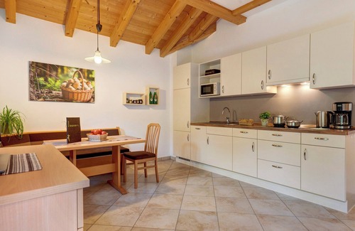 Laives Apartamento | Apartamento 'Waldruhe' con vistas a la montaña, jardín compartido y Wi-Fi