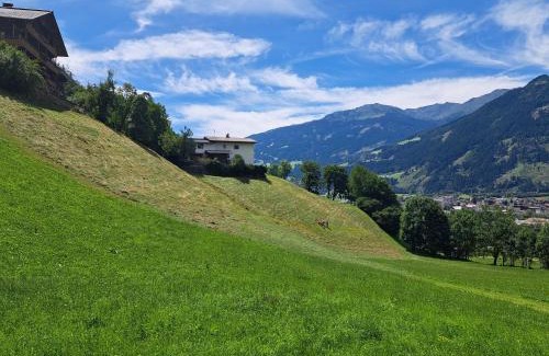 Hart im Zillertal Apartamento | Apartment Wasserfall im Zillertal - Oasis of Peace with Panoramic Terrace, near Fügen