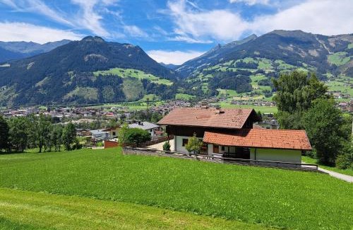 Hart im Zillertal Apartamento | Apartment Wasserfall im Zillertal - Oasis of Peace with Panoramic Terrace, near Fügen