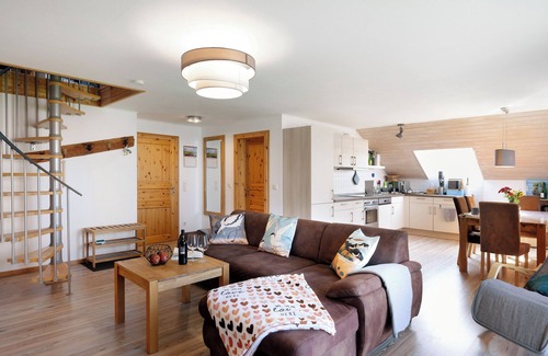 Langeneß Apartamento | Apartamento 'Watt'nblick' con vistas al mar, jardín compartido y Wi-Fi