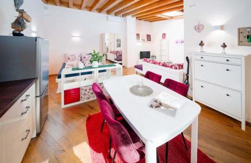 Leutzsch Apartamento | Apartment White der Sportschule Badura