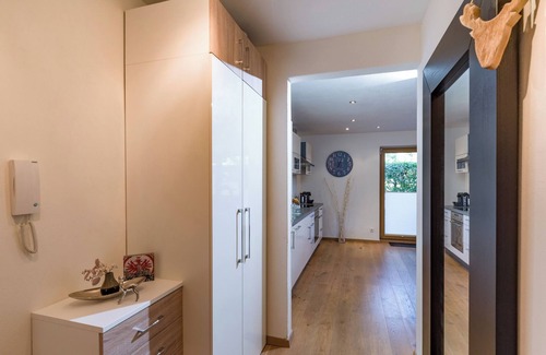 Kirchberg in Tirol Apartamento | Apartment with 2 sleeping rooms and garden