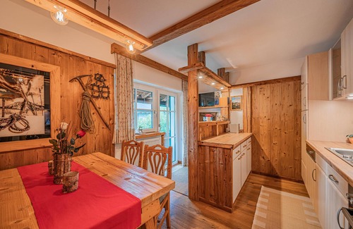 Kirchdorf in Tirol Apartamento | Apartment with pool near the lift