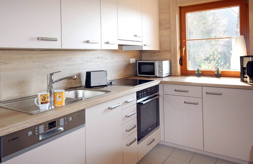 Schramberg Apartamento | Apartment 'Wiesenblick' with Shared Terrace, Shared Garden and Wi-Fi