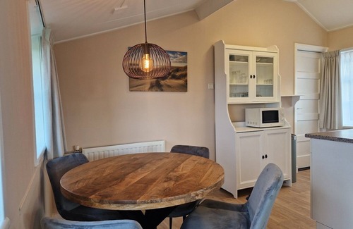 Meliskerke Casa | Apartment Willow with beautiful garden and terrace