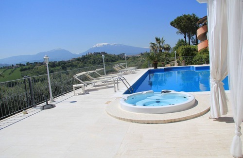 Sant'Omero Apartamento | APARTAMENTO CON 1 DORMITORIO