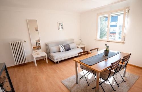 Kirchzarten Apartamento | Apartamento con 2 dormitorios y acceso a baño compartido