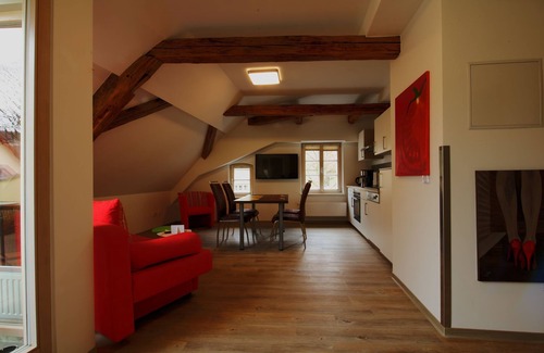 Altstadt Apartamento | Apartamento con 2 dormitorios y terraza en el casco antiguo de Görlitz.
